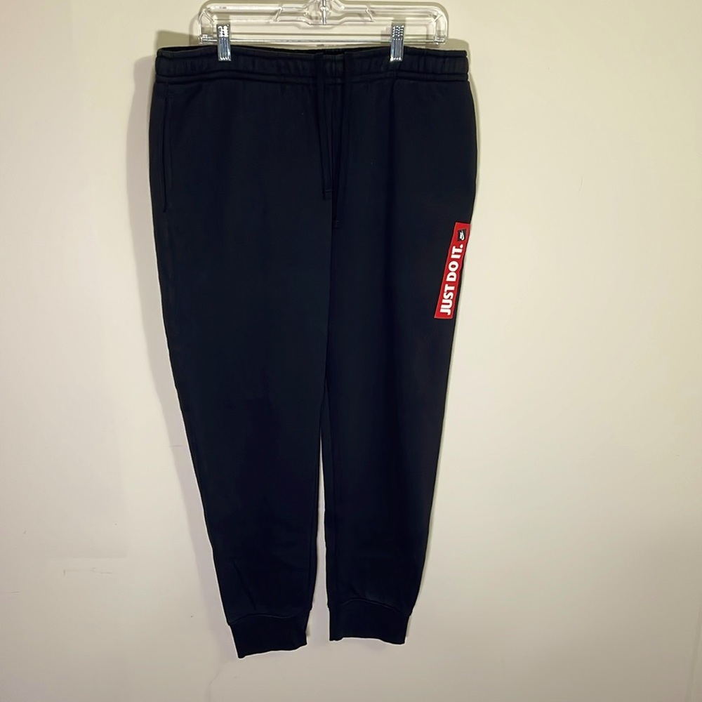 Nike Men’s Black Sweat Pants XL